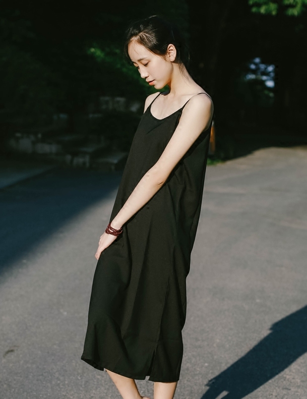 小步格调夏款文艺复古中长款黑色吊带裙 百搭显瘦连衣裙背心裙女|1c1hi2